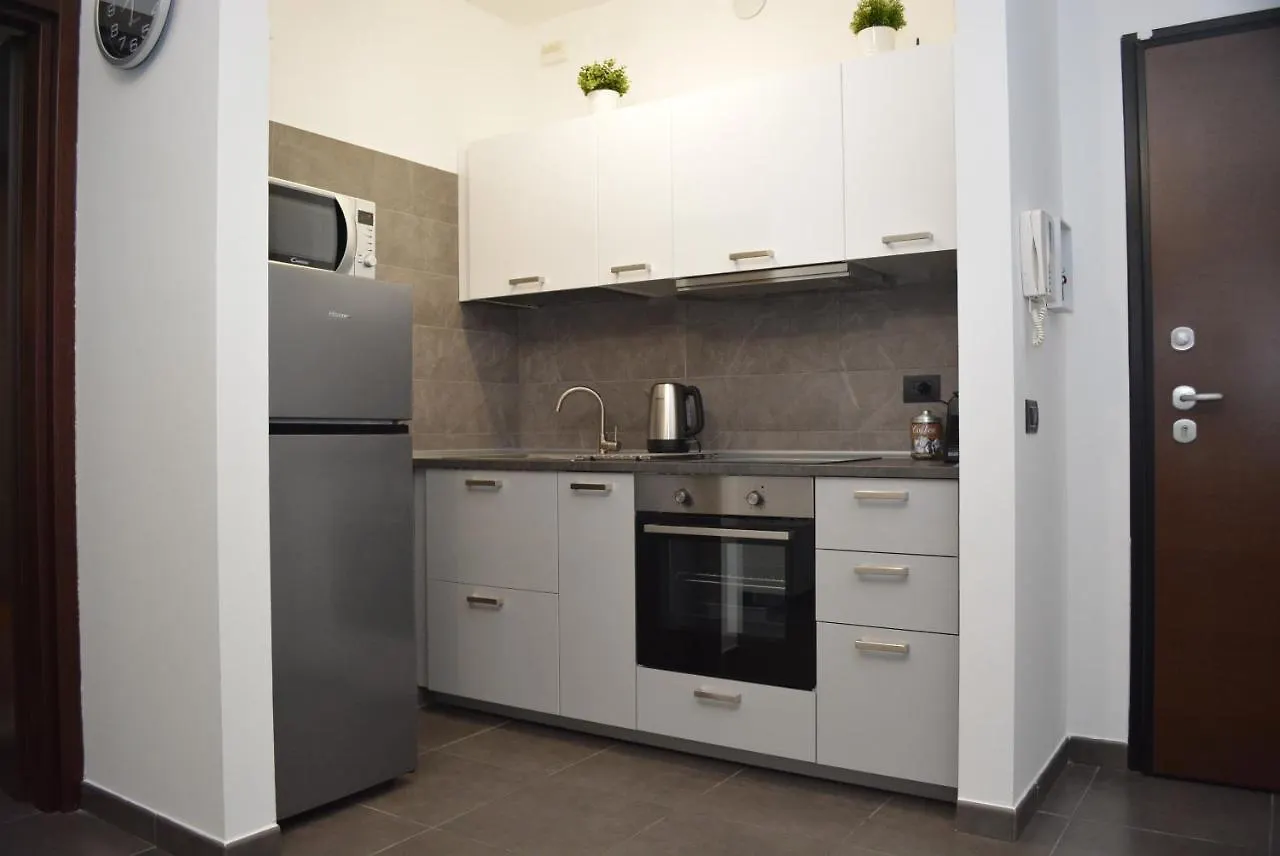 Ginevra Home Сесто-Сан-Джованни 0*,